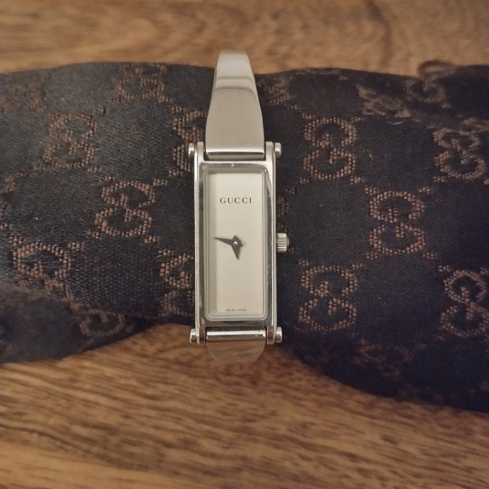 Gucci horsebit watch